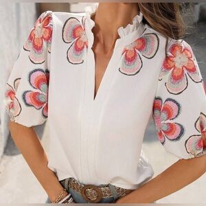 ♥️ ROSA CLOTHING Floral Puffed Sleeve White Blouse